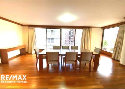 Spacious 3 Bedrooms For Rent Near BTS Asoke