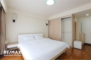 apartment for rent,newly renovated,3bed,65K/month,in Sukhumvit 14. BTS Asoke,MRT Sukhumvit.