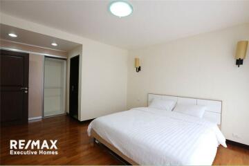 apartment for rent,newly renovated,3bed,65K/month,in Sukhumvit 14. BTS Asoke,MRT Sukhumvit.
