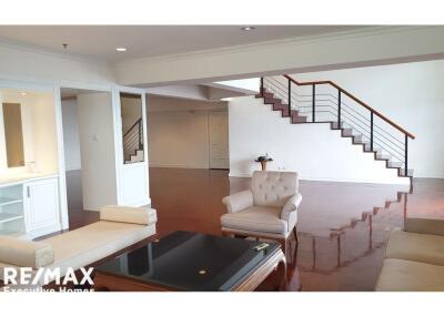 Duplex 4 Bedrooms / For Rent /   Promphong BTS