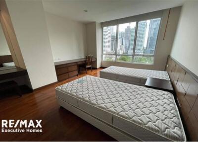 For rent 3+1 beds with a big balcony, in Sukhumvit 55