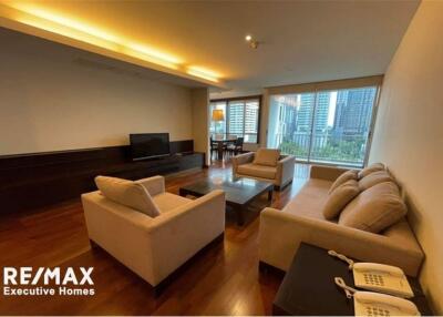 For rent 3+1 beds with a big balcony, in Sukhumvit 55