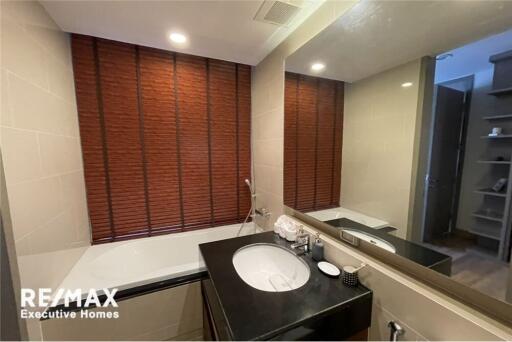 Spacious 3 bedrooms near BTS Phromphong