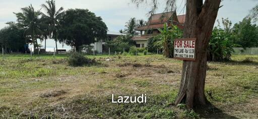 1 rai Land plot at waking distance (30 mt.) to Lipa Noi Beach