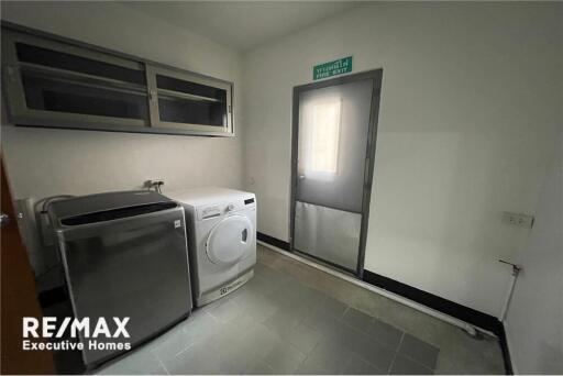 4+1 deplex in sukhumvit 41 green space private