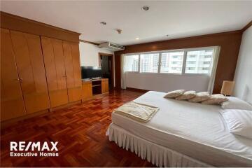 Spacious Pet friendly unit sukhumvit 20