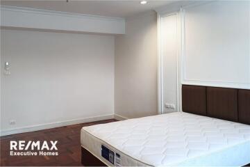 Deluxe 6 bed Duplex 650 sqm on Top Floor