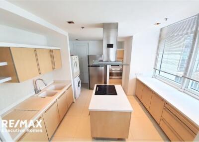 Condo for rent,3bed,9 floor,Athenee Residence,BTS Ploenchit