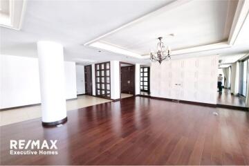 For Rent 5 Bedrooms apartment - Pet Friendly - Sukhumvit 31