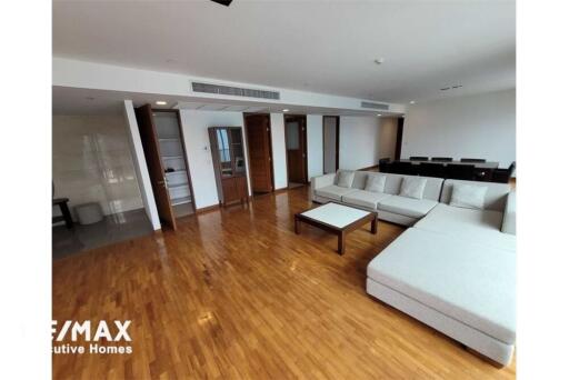 Pet Friendly 31 Bedroom Condo for Rent near Sukhumvit 23 BTS Asoke MRT Sukhumvit