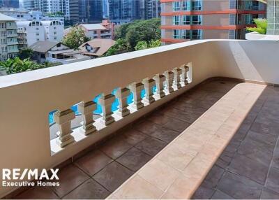 Spacious 3 Bed Condo with Tennis Court Access