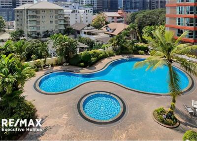 Spacious 3 Bed Condo with Tennis Court Access