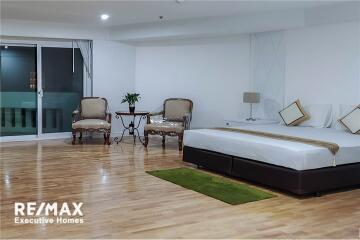 Renovated 4 bedroom apartment Sukhumvit 20