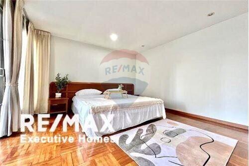 Pet friendly 3 beds Sukhumvit 31 BTS Phrom Phong