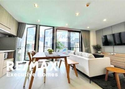 Pet friendly Modern 1 bed 50 Sqm Ruamrudee, BTS Ploenchit