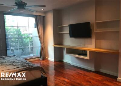 For rent spacious 3+1 bedrooms Wireless Road BTS Ploenchit