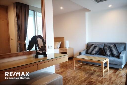 Modern 3+1bed 4bath 3 balconies, pet friendly & fully equipped kitchen in Phrom Phong