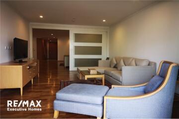 Modern 3+1bed 4bath 3 balconies, pet friendly & fully equipped kitchen in Phrom Phong