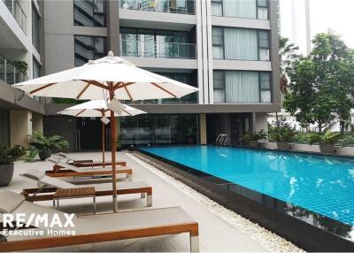 Pet-friendly 3 Bed 3 Bath modern Apartment with balcony
