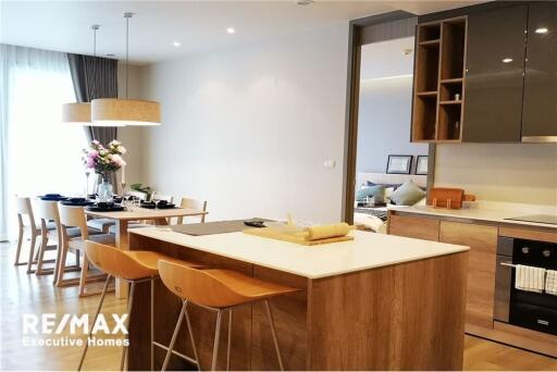 Pet friendly 2 bed with balcony and perfect location in Phrom Phong for Rent