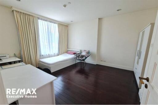 Pet friendly 3 bedroom Aguston Sukhumvit 22