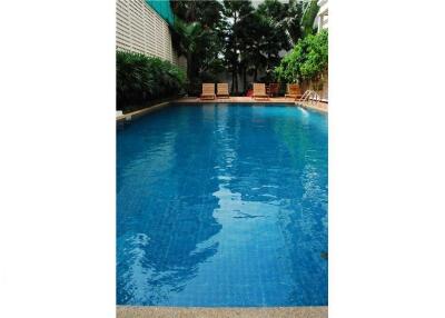 Low-rise Building Sathorn / 4 Bedrooms / For Rent