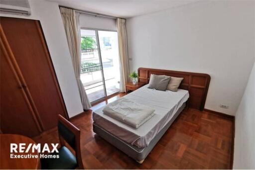 charming pet friendly 2 bedroom Sukhumvit Phromphong