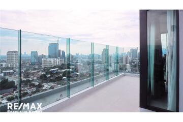 For Sale !!!Hot Deal!!! 2BR Rhythem Sukhumvit36-38