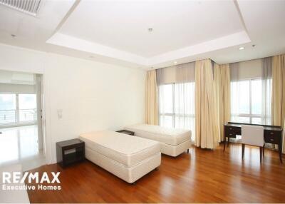 Duplex Room for Rent Royal Residence Park