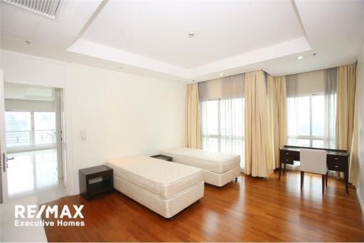 Duplex Room for Rent Royal Residence Park