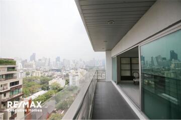 Duplex Room for Rent Royal Residence Park