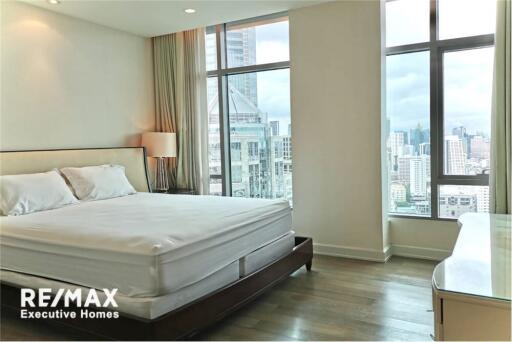 2bed for rent Oriental Residence BTS Phloen Chit