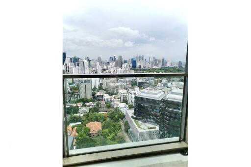 2bed for rent Oriental Residence BTS Phloen Chit