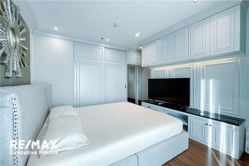 Nice decoreted 2 bedrooms high floor Supalai Premier@Asoke