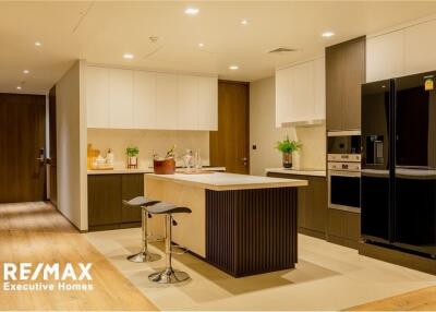 For Rent: Brand New Modern 3 Bedrooms Pet Friendly Low-Rise Apartment in Sukhumvit 31