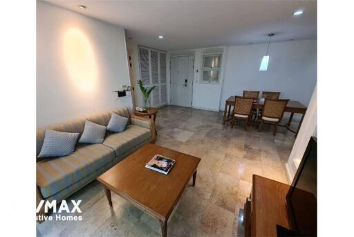 Pet friendly 2 bedrooms apartment in Sathon