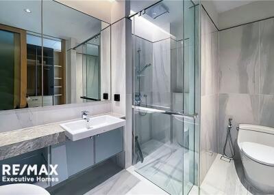 Luxury modern spacious 1 bedroom unit Kraam Sukhumvit 26