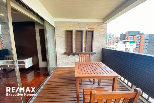 Cat friendly charming 2 bedrooms with big terrace in Sukhumvit Soi 4