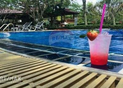 Beautiful House & 6 Villa Resort with Pool