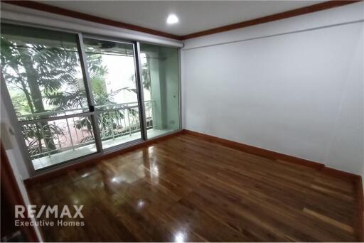 ขาย 2 เตียง คอนโด ใน เรนทรี วิลเลจ อพาร์ทเมนท์ (Raintree Village Apartment)