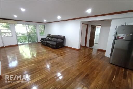 ขาย 2 เตียง คอนโด ใน เรนทรี วิลเลจ อพาร์ทเมนท์ (Raintree Village Apartment)