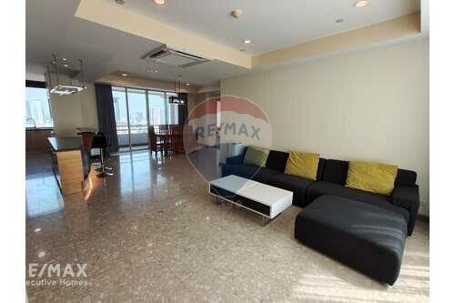 Roomy Apartment in Heart of Thonglor