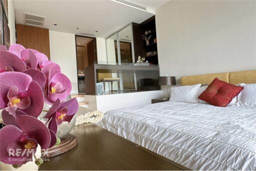 Newly Renovated 2BED Condo with BTS Asok 6 Mins Walk at the Lakes