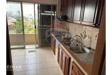 Best Price 3 Bedroom Fully Furnished @Palm Pavillion Building3 only 6.8 MB