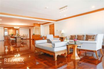 Luxury Residence @Phrom Phong For rent !!