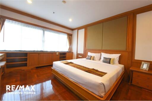 Luxury Residence Phrom Phong 4 Bedroom For rent !!