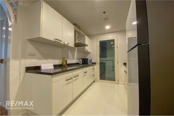 2 bed for rent BTS Ploenchit BTS asoke