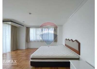 4 bed pet allowed private rooftop BTS phrompong