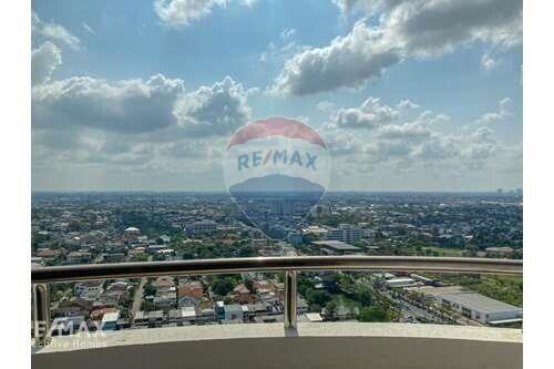 3 bed for rent at Floraville Phatthannakan