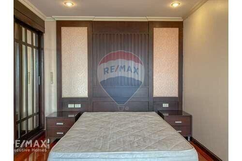 3 bed for rent at Floraville Phatthannakan